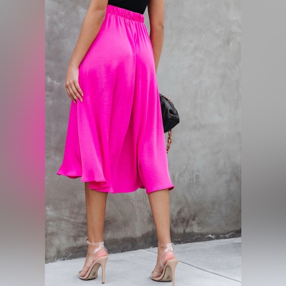 💕💕NWOT VICI Palmer Satin Ruffle Midi Skirt Hot Pink XL 💕💕 - Picture 5 of 10